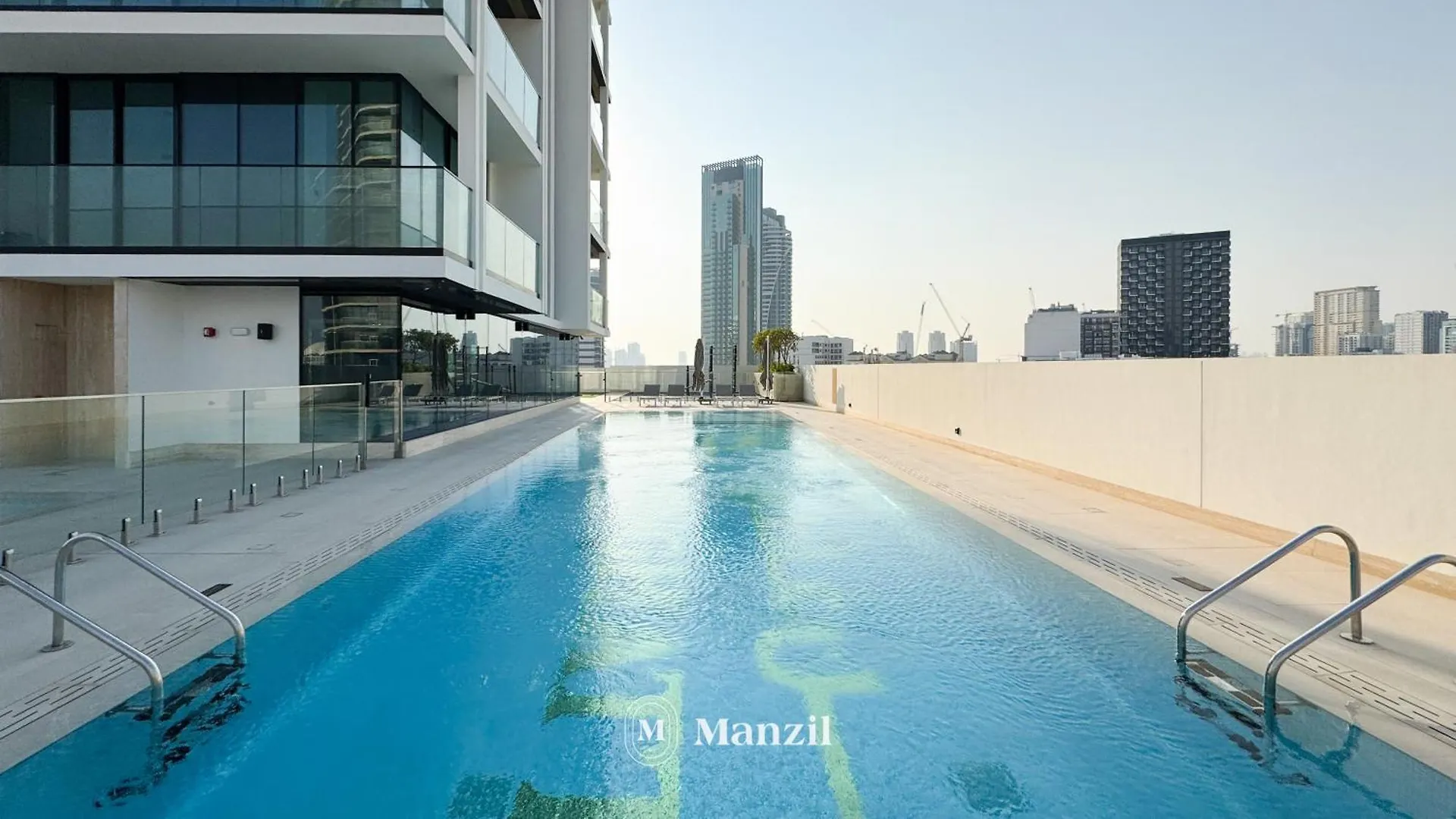 Modern 2Br Apartment With Balcony In Jvc Near Dubai Sports City 아랍에미리트